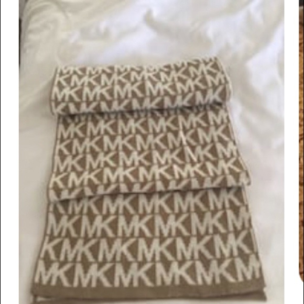 Michael Kors Scarf